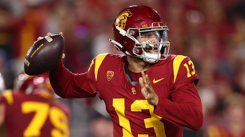 qb expert explains why uscs caleb williams is more ready for nfl than patrick mahomes was out of college