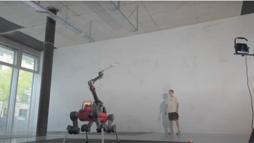 badminton robot 7