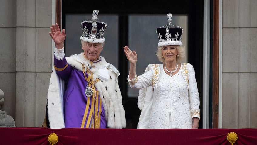 queen elizabeth celebrated by prince william kate middleton one year after death extraordinary life