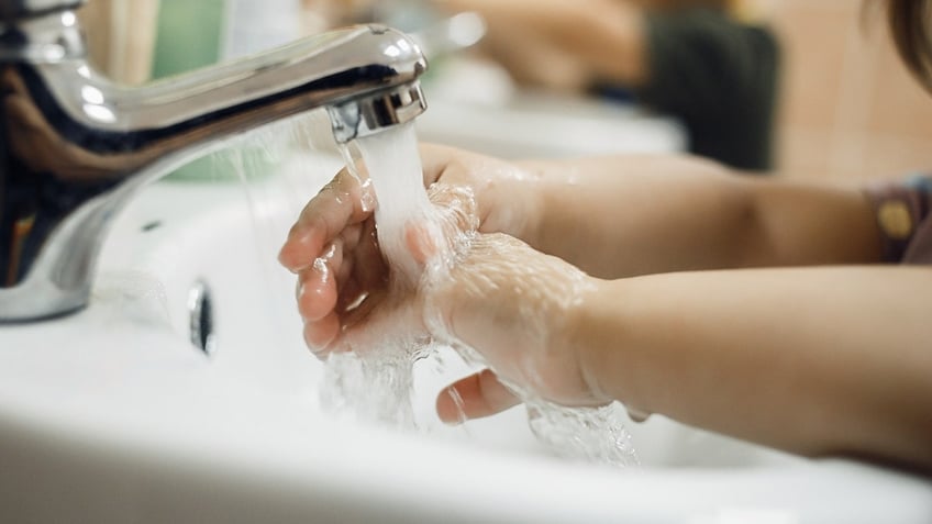 handwashing and running water