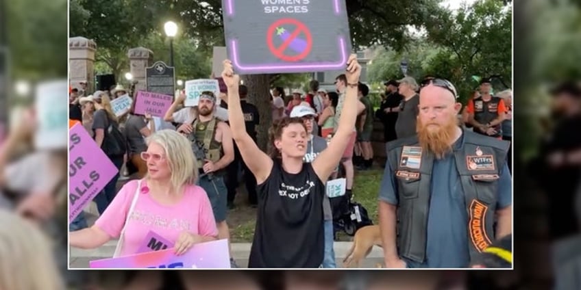 radical trans activists call detransitioners fascists at texas event im a man b h