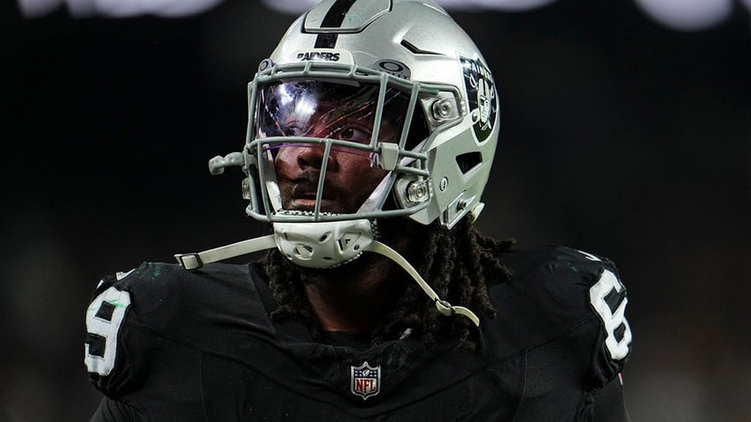 raiders adam butler upset bill belichick silent toward him felt disrespected