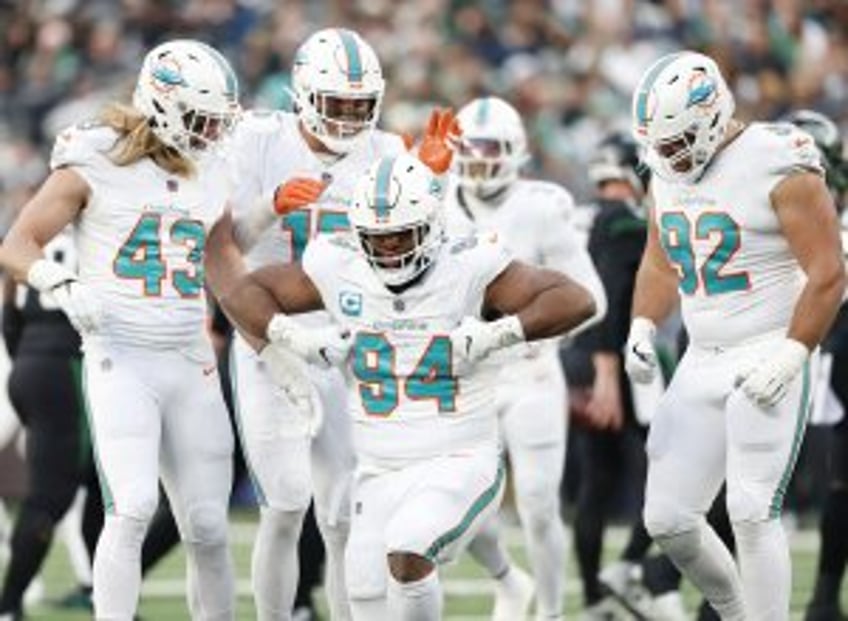 Raiders, ex-Dolphins Defensive tackle Christian Wilkins agree to $110M contract