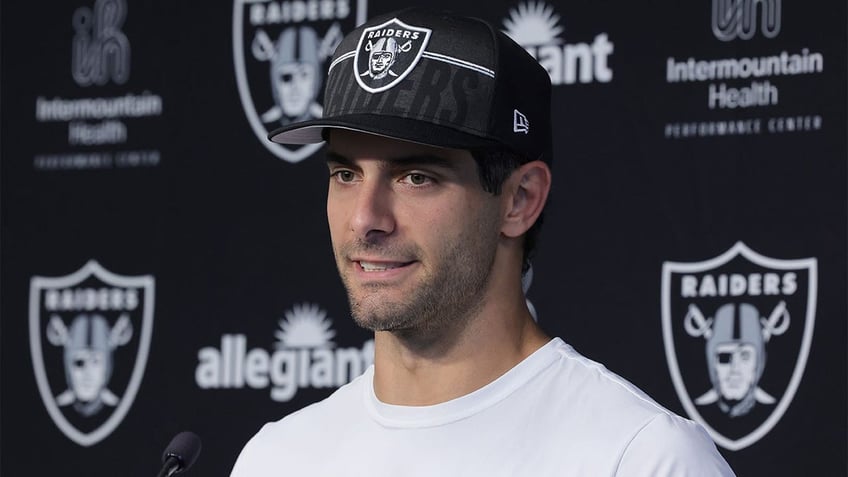 raiders jimmy garoppolo earns call sign jimmy 9gs after experience with us air force thunderbirds