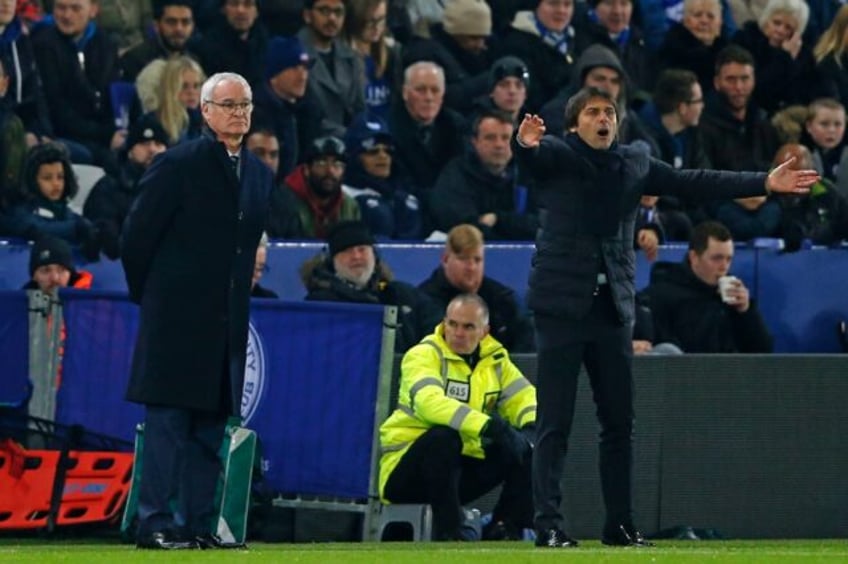 Claudio Ranieri (L) and Antonio Conte will face each other when Napoli host Roma on Sunday