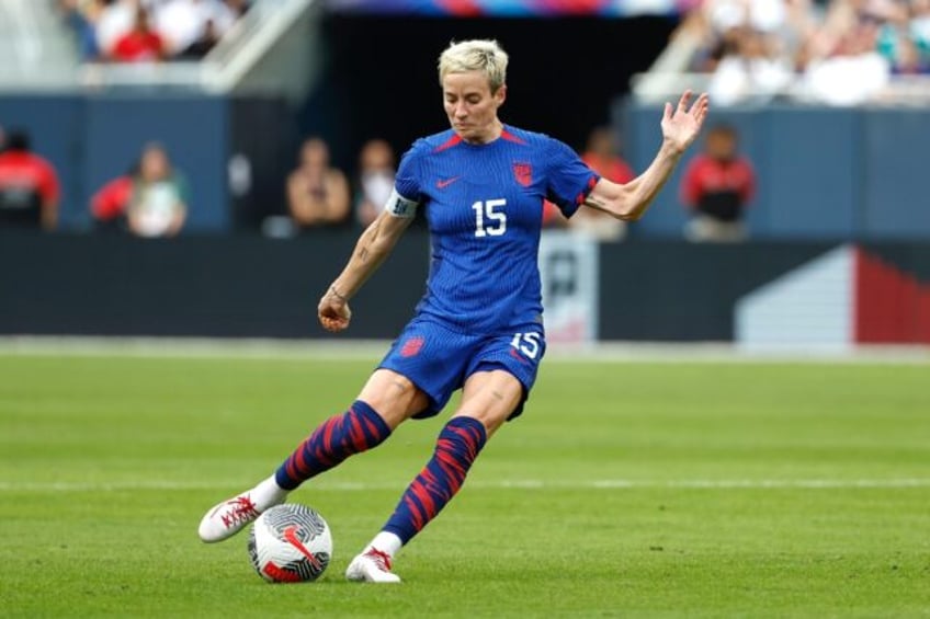 rapinoe makes triumphant us farewell in win over south africa