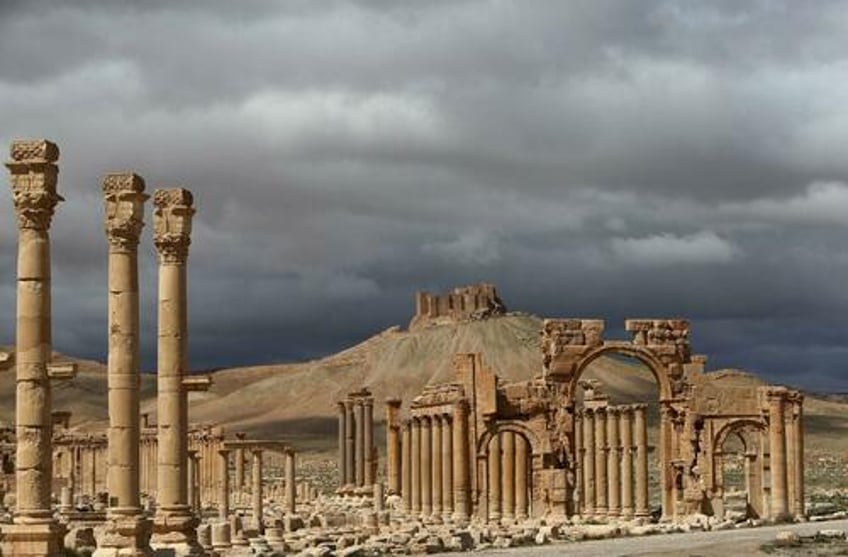 rare israeli attack on syrias palmyra launched from us controlled airspace