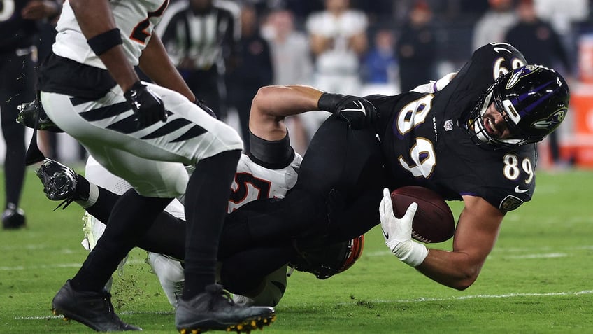 ravens mark andrews suffers very serious ankle injury season likely over