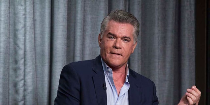 ray liotta turned down batman meeting with tim burton i was an idiot