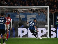 Raya heroics save Arsenal in Champions League opener at Atalanta