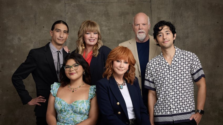 "Happy's Place" cast