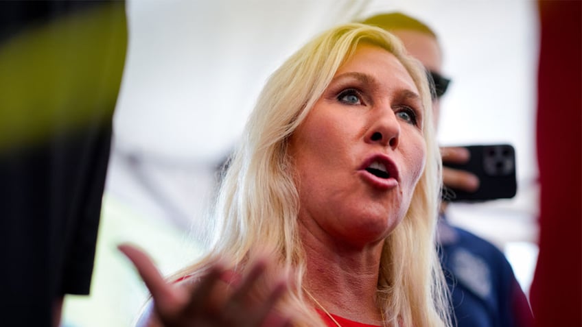 rebel uprising threatens to derail house gop deal to avoid shutdown
