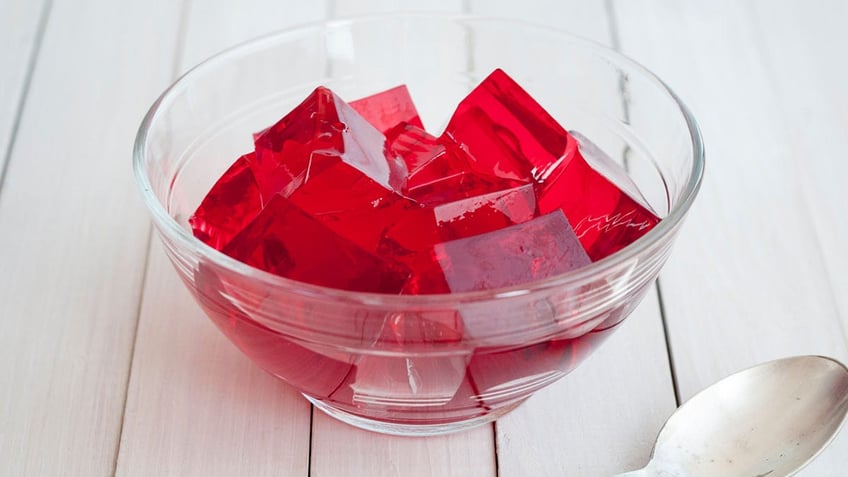 Red gelatin