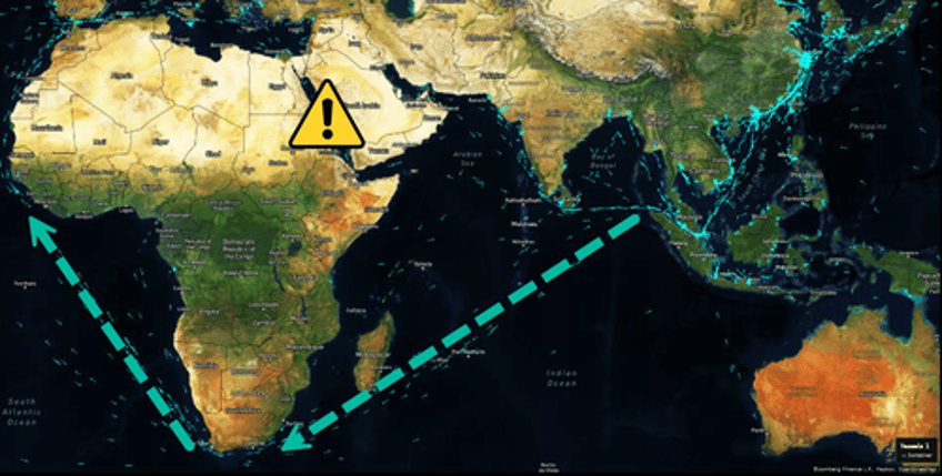 red sea chaos maersk ship hit by missile us attack helicopters annihilate houthi rebel boats 