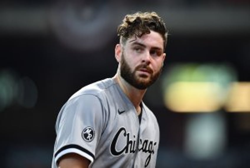 Red Sox pitcher Lucas Giolito injures elbow, likely to miss season opener