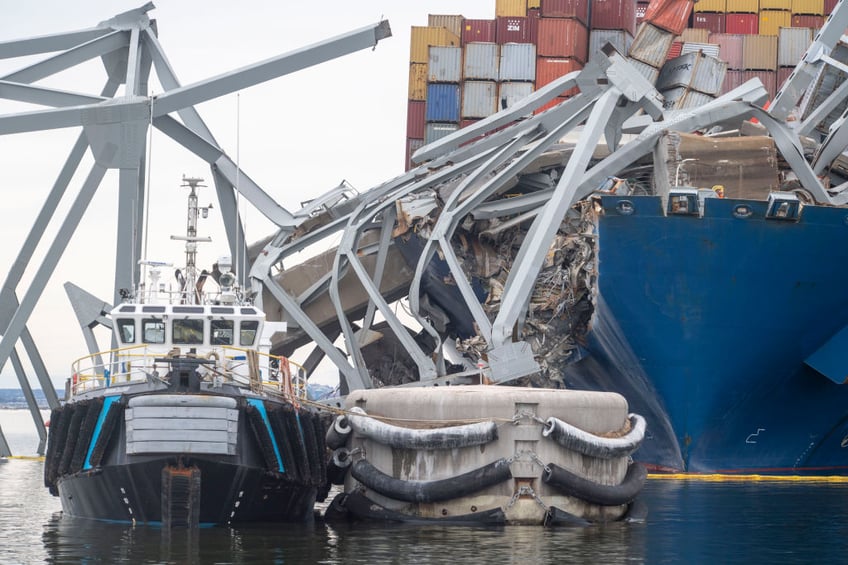 removal of baltimore bridge wreckage to clear shipping channel begins