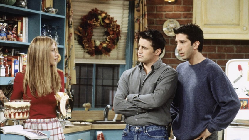 Still from Thanksgiving episode of "Friends" 