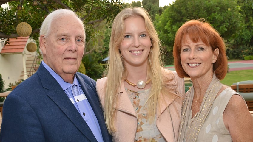 Woody, Madeline and Noreen Fraser