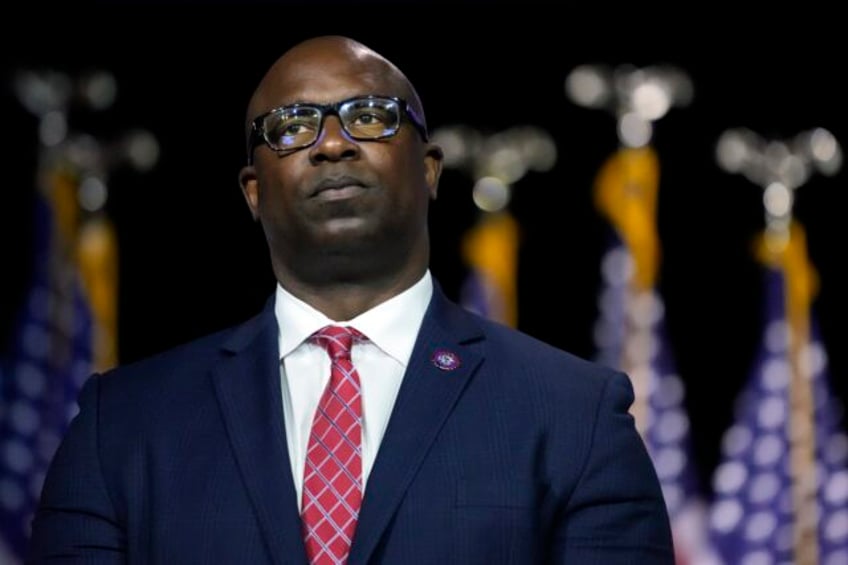 rep jamaal bowman triggered a fire alarm in a house office building amid voting on a funding bill