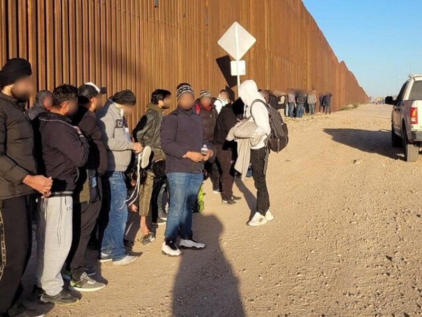 report biden admin welds arizona border wall gates open