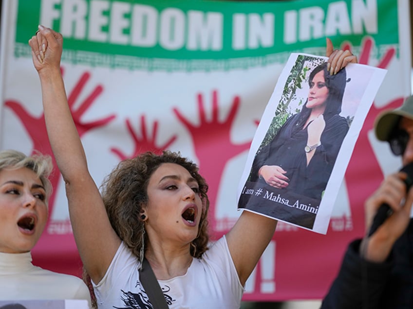 Iranians who live in Brazil protest against the death of Iranian woman Mahsa Amini, who died in Ira