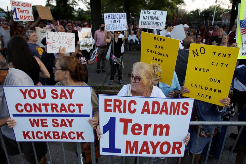 report nyc considers housing migrants in old jail where jeffrey epstein died