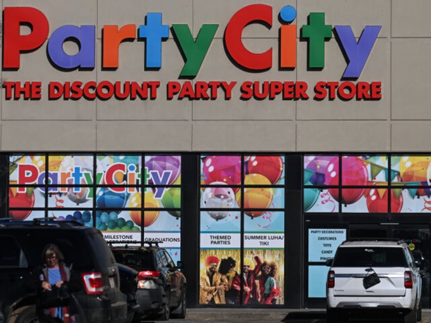 SHERWOOD PARK, CANADA - APRIL 3: Party City logo and store, on April 3, 2024, in Sherwood