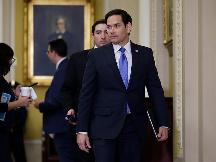 WASHINGTON, DC - NOVEMBER 13: U.S. Sen. Marco Rubio (R-FL) arrives for the Senate Republic