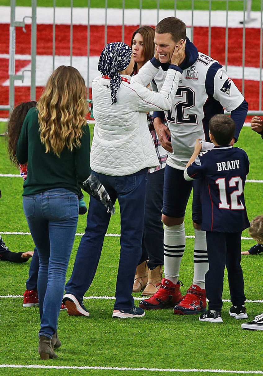 report tom brady accepts ex wife gisele bundchens romance with jiu jitsu instructor began years ago