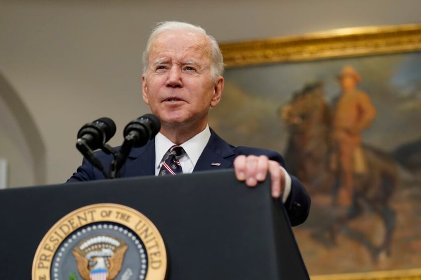 reports biden gives iran 6 billion in unfrozen assets plus prisoners for five jailed americans