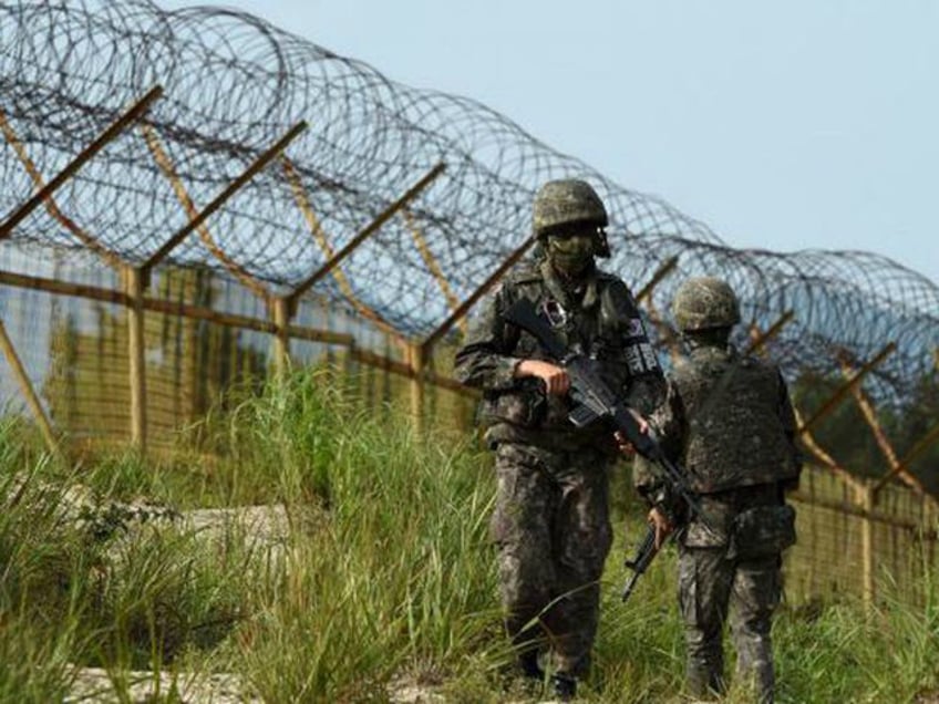 reports north korean forces detain american soldier who crossed border