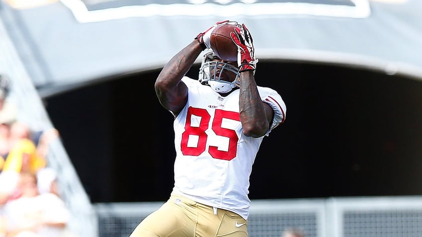 Vernon Davis