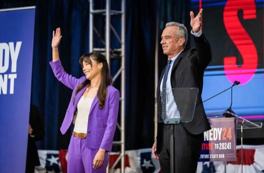 rfk jr refutes report that he approached harris for cabinet position