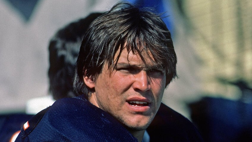 ric flair calls for bears legend steve mcmichael who is battling als to enter pro football hall of fame