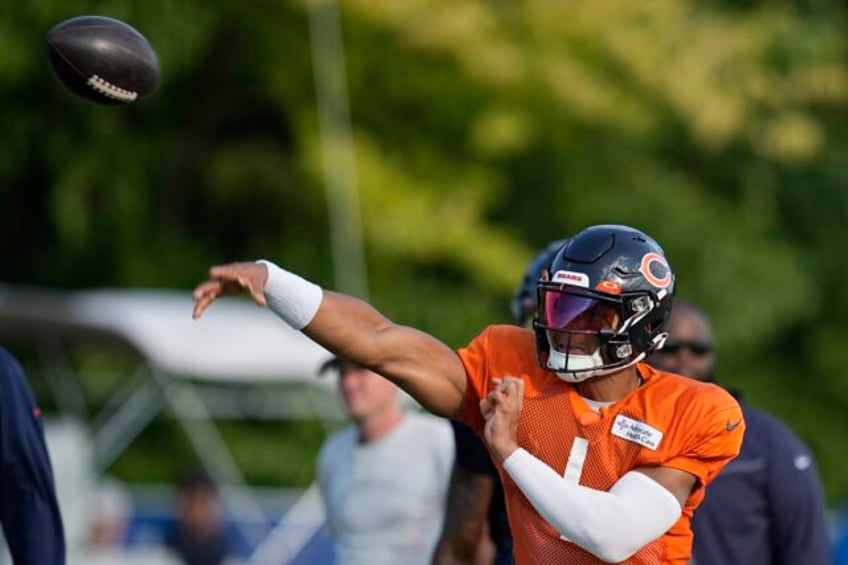 richardson fields garner the spotlight as bears and colts practice together before preseason game