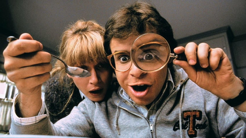 Rick Moranis and Marcia Strassman in "Honey, I Shrunk the Kids."