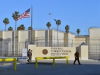 Rights groups urge Calif. governor to grant clemency to all on death row