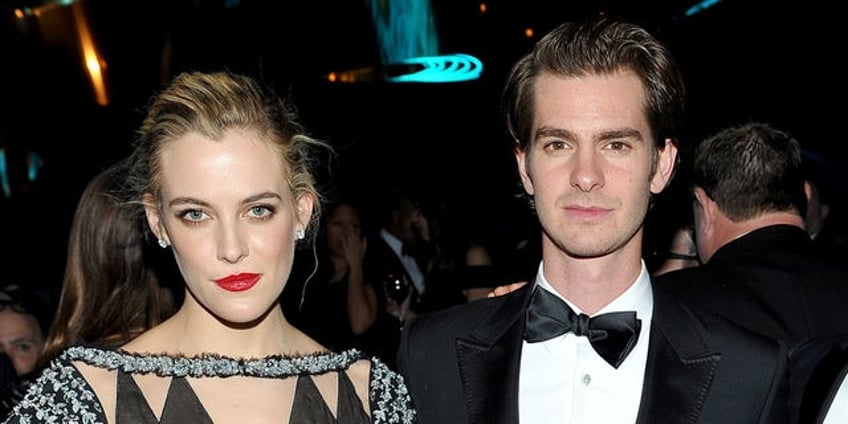 riley keough eating peanuts before kissing scene with andrew garfield forced movie set shutdown