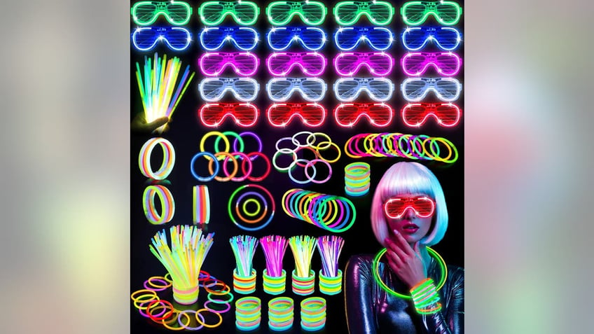 Party late into the night with more than 200 glow sticks, bracelets and glasses. 