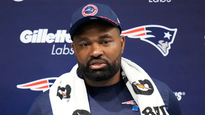 Jerod Mayo speaks