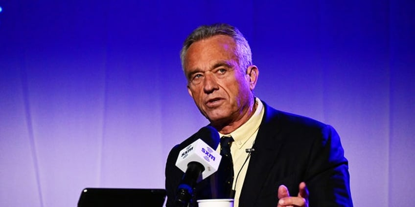 robert f kennedy jr says he misunderstood abortion question does not support any federal ban