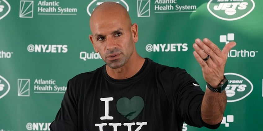 robert salehs crazy analogy in inspiring speech has jets fired up in hard knocks premiere