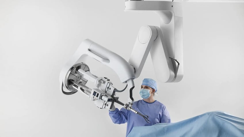 robot surgery 2