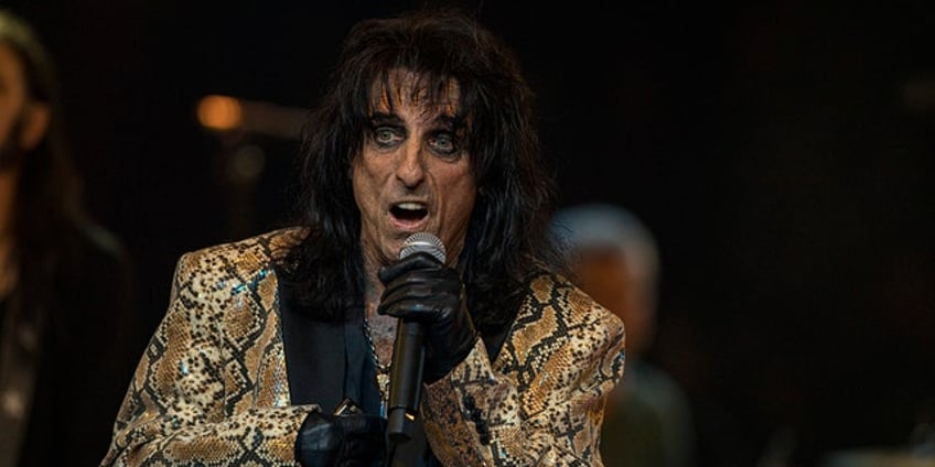 rocker alice cooper says transgenderism has reached point of absurdity where it endangers women children