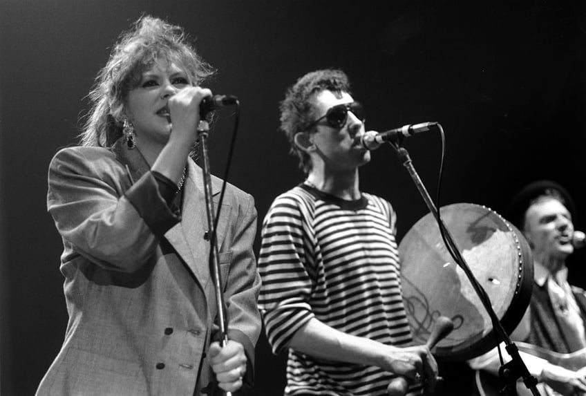 rocker shane macgowan the pogues frontman dies at 65