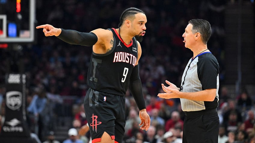 DILLON brooks with ref