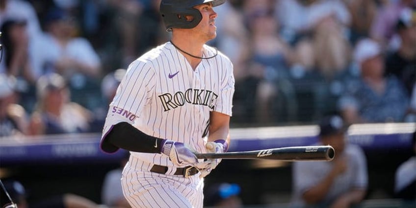 rockies walk off yankees on alan trejos first home run of the season in wild back and forth game