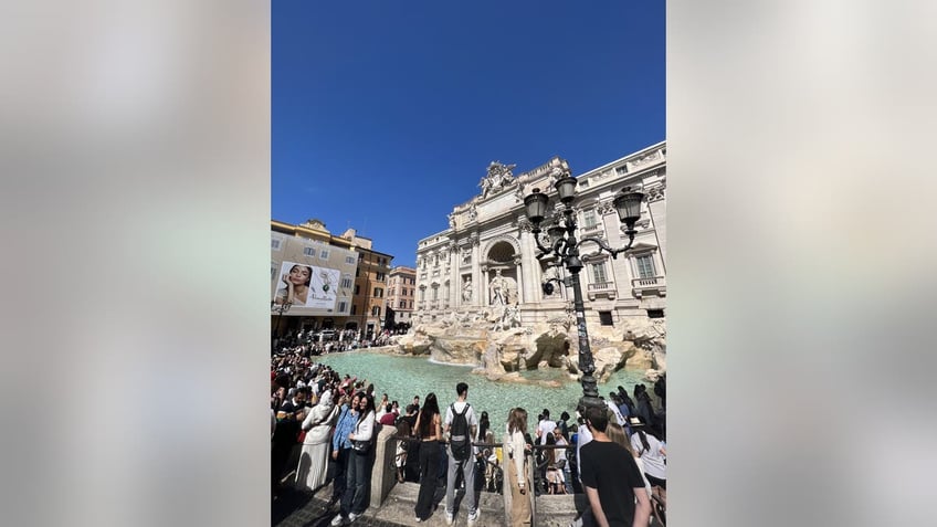 trevi fountain Rome