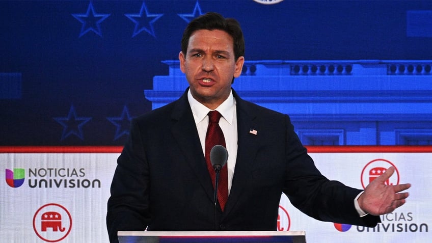 ron desantis hauls in 15 million in past three months moves presidential campaign staff to iowa