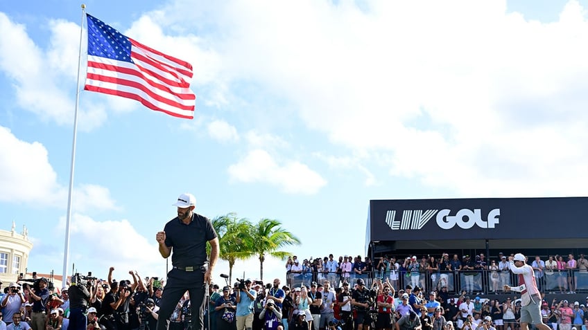 Dustin Johnson celebrates